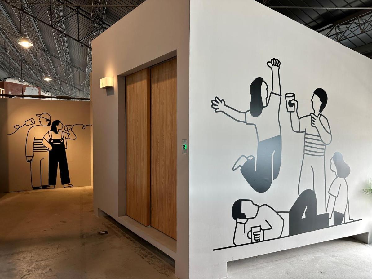 Kw2 Hostel 카오슝 외부 사진